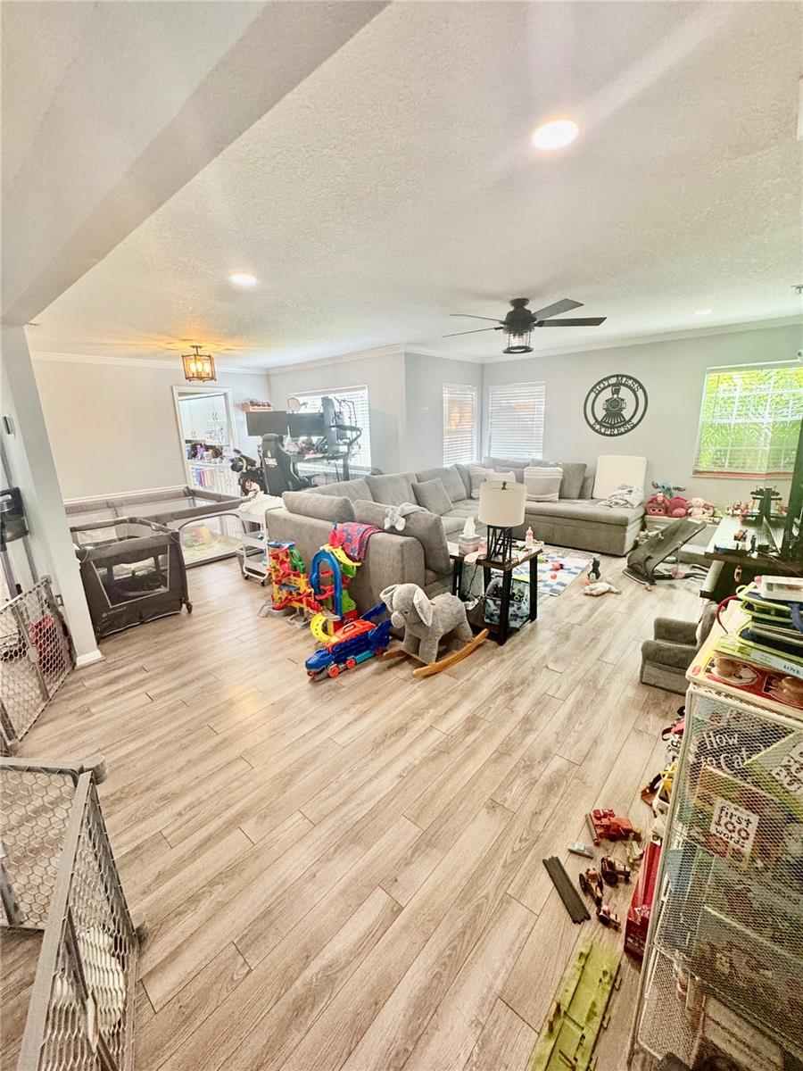 ARBOR OAKS PH 1 - Residential Lease