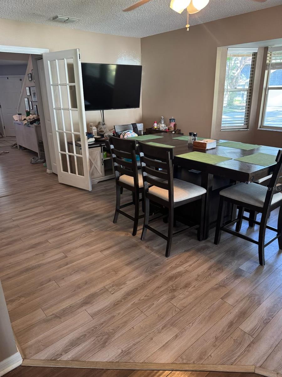 ARBOR OAKS PH 1 - Residential Lease