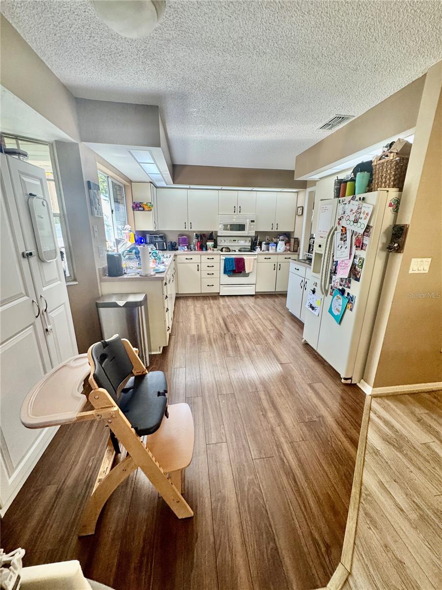 ARBOR OAKS PH 1 - Residential Lease