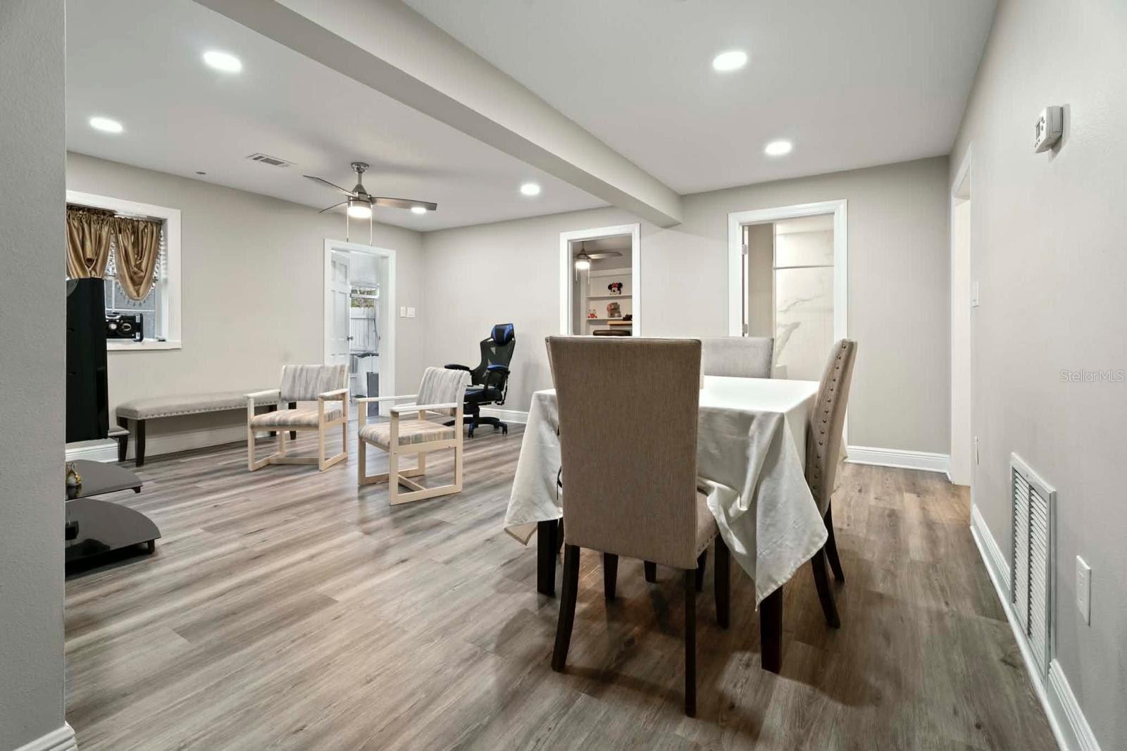 VOLUSIA GARDENS - Commercial Sale