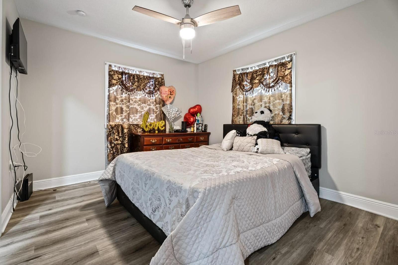 VOLUSIA GARDENS - Commercial Sale