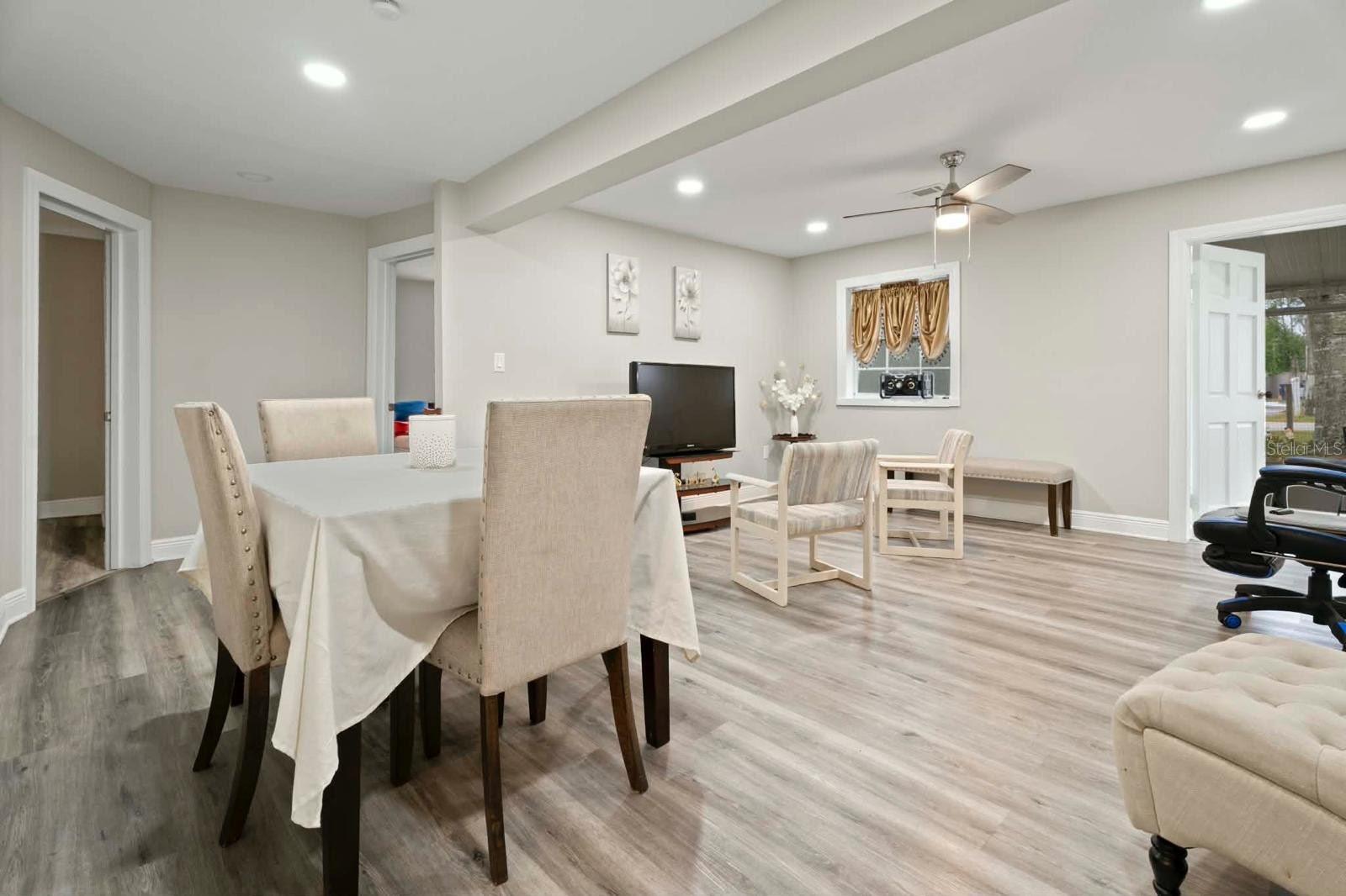 VOLUSIA GARDENS - Commercial Sale