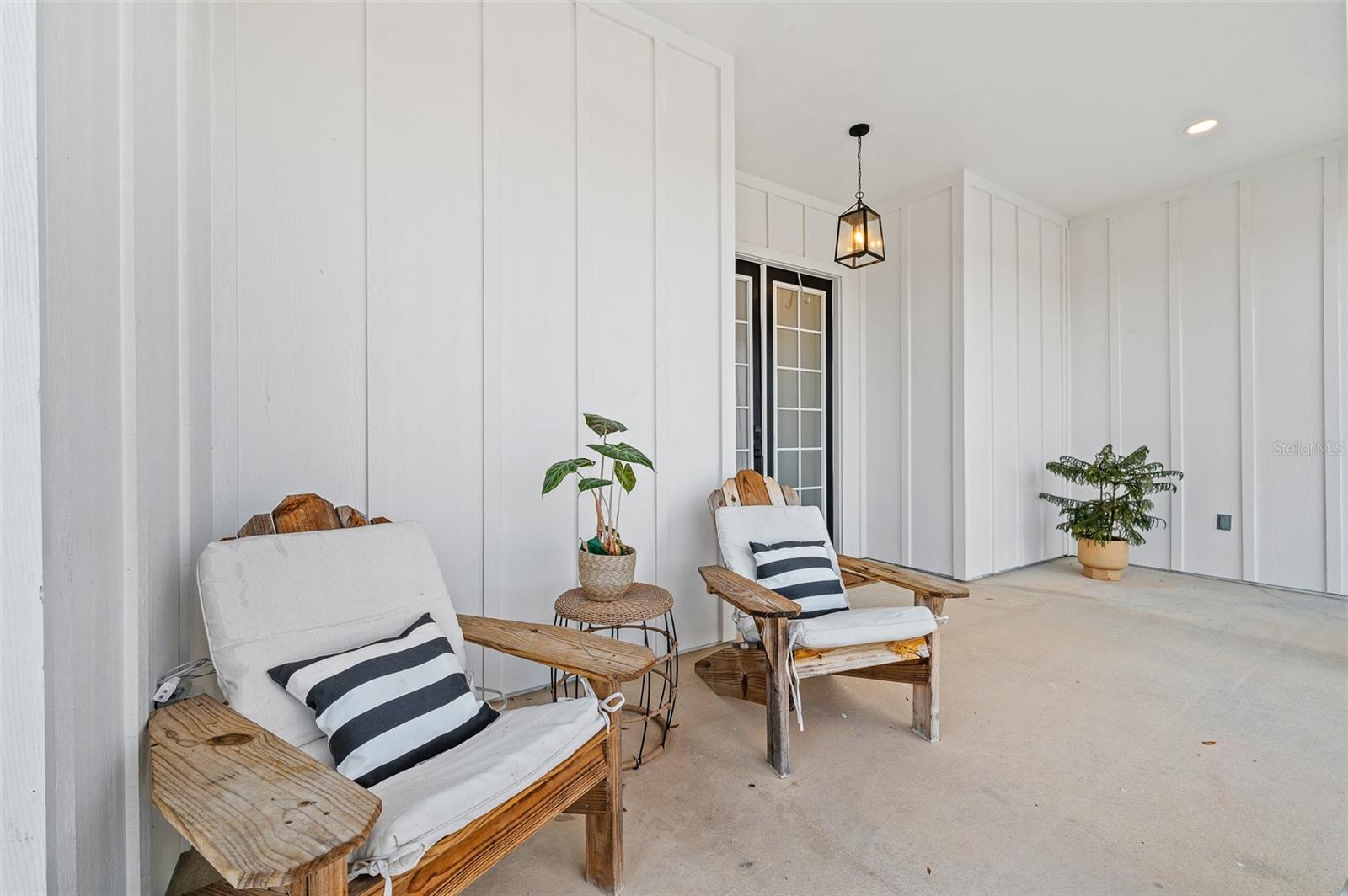 GLORIAS WAY - Residential