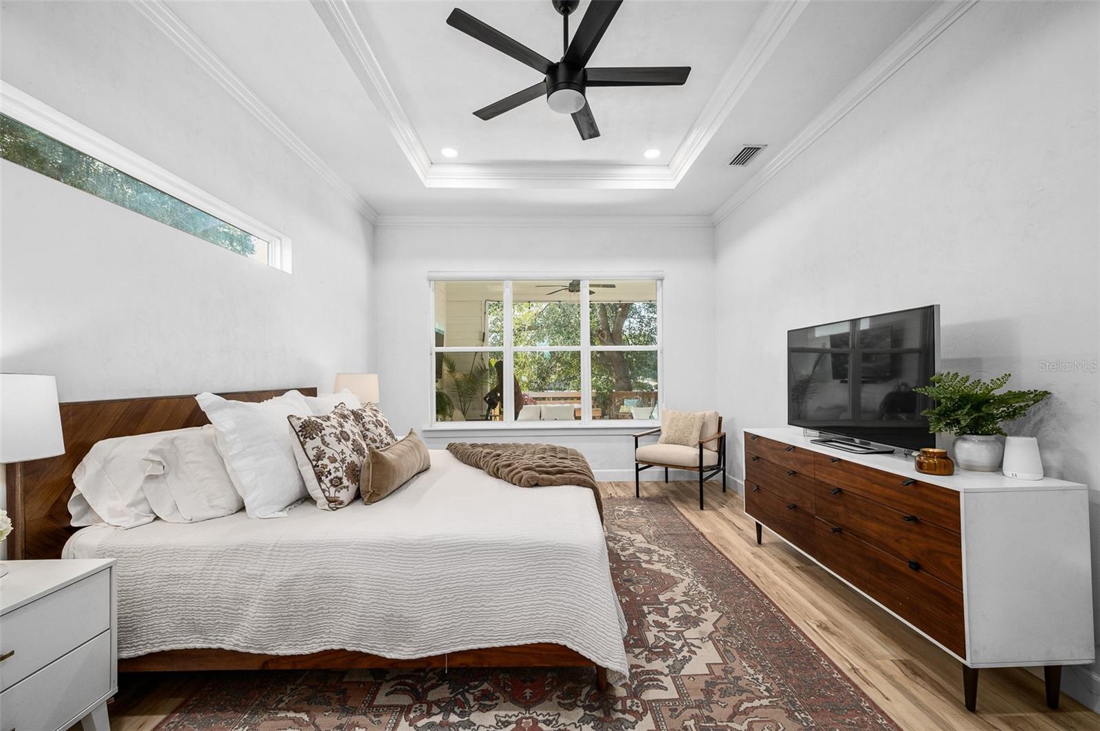 GLORIAS WAY - Residential