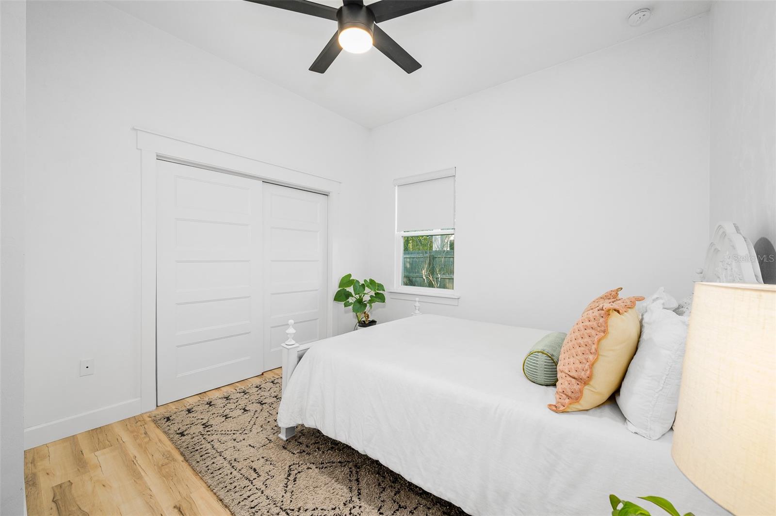 GLORIAS WAY - Residential