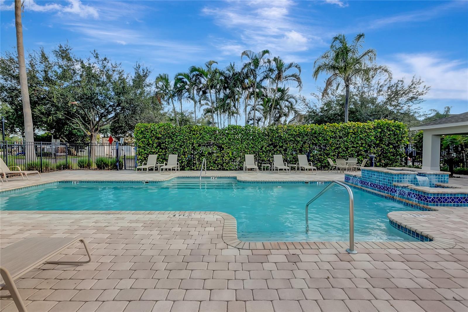 SEMINOLE PALMS AT LARGO - Residential