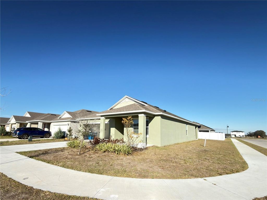 Photo of 307 Taylor Groves Street, Lake Wales, FL 33898 (MLS # S5144627)