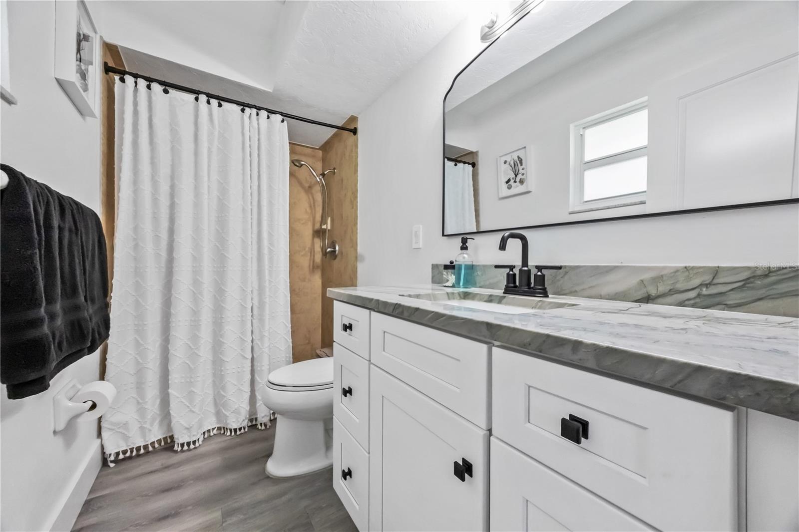 ROTONDA WEST OAKLAND HILLS - Residential