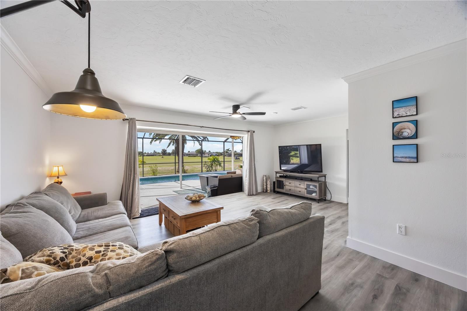 ROTONDA WEST OAKLAND HILLS - Residential