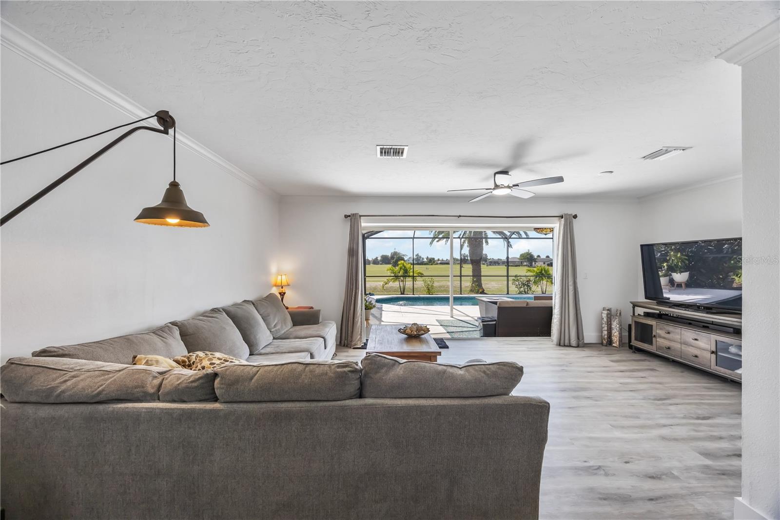 ROTONDA WEST OAKLAND HILLS - Residential