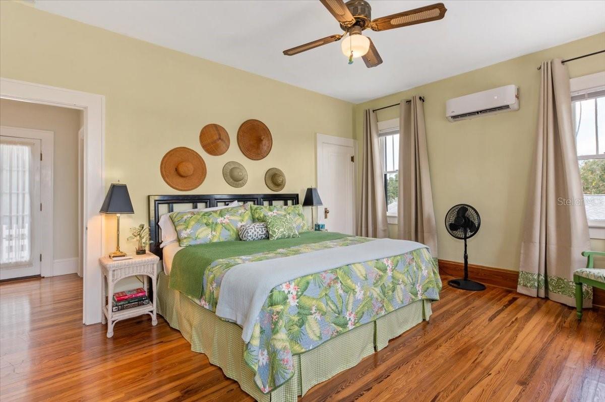 DR J C PELOTS ADD TO MANATEE - Residential