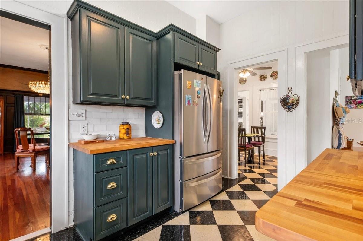 DR J C PELOTS ADD TO MANATEE - Residential