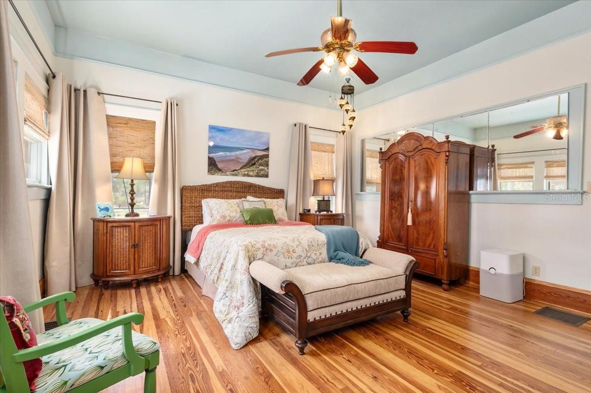 DR J C PELOTS ADD TO MANATEE - Residential