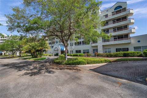 2333 Feather Sound Drive B307, Clearwater, FL 33762