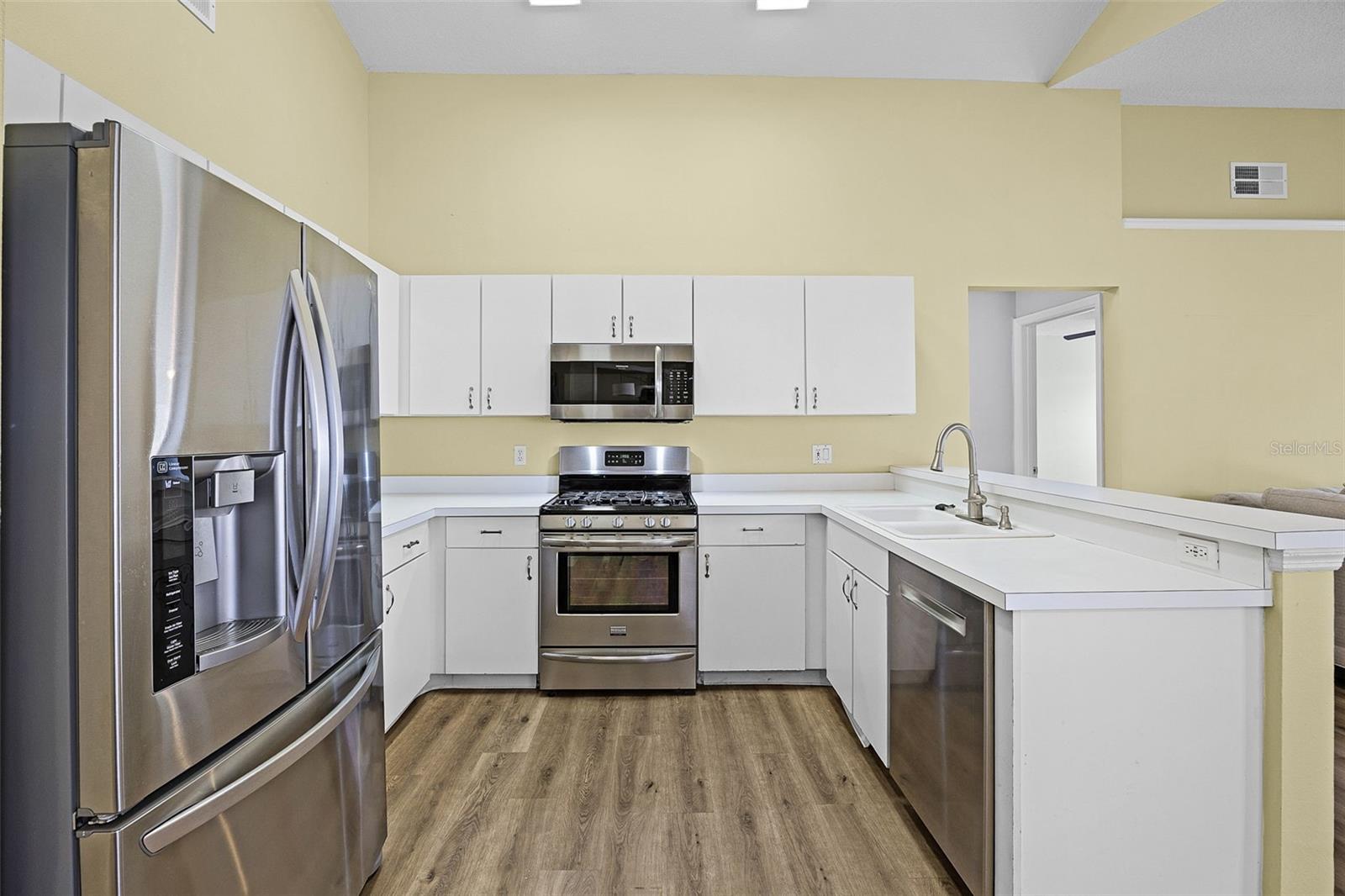 145 HENUE COURT