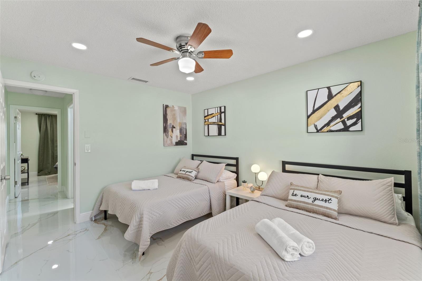 GRAMMER & SMITH OAKHILL - Residential Lease