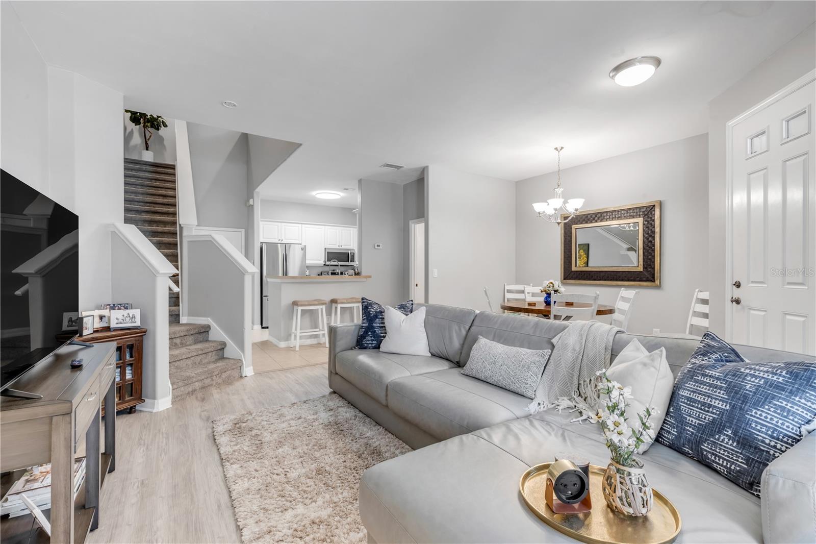 PARKSIDE TOWNHOMES AT VENETIAN BAY - Residential