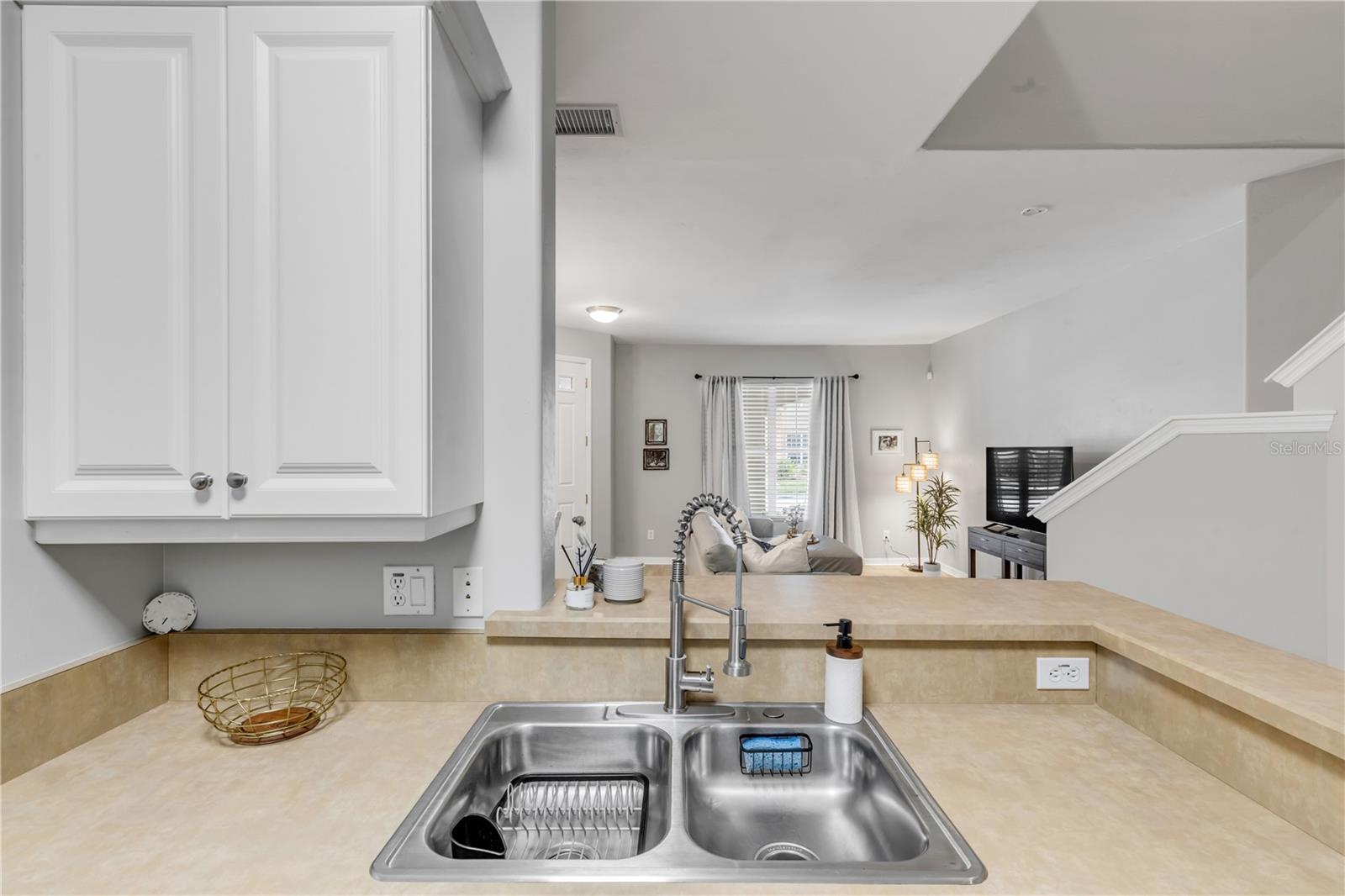 PARKSIDE TOWNHOMES AT VENETIAN BAY - Residential