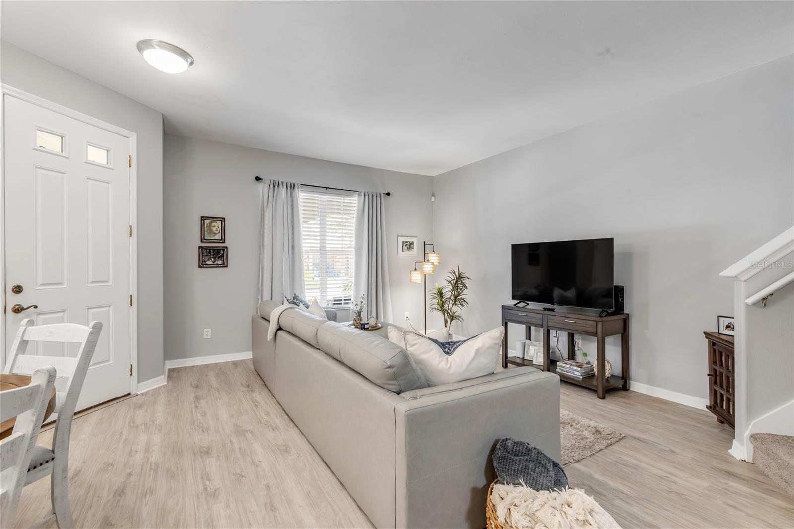PARKSIDE TOWNHOMES AT VENETIAN BAY - Residential