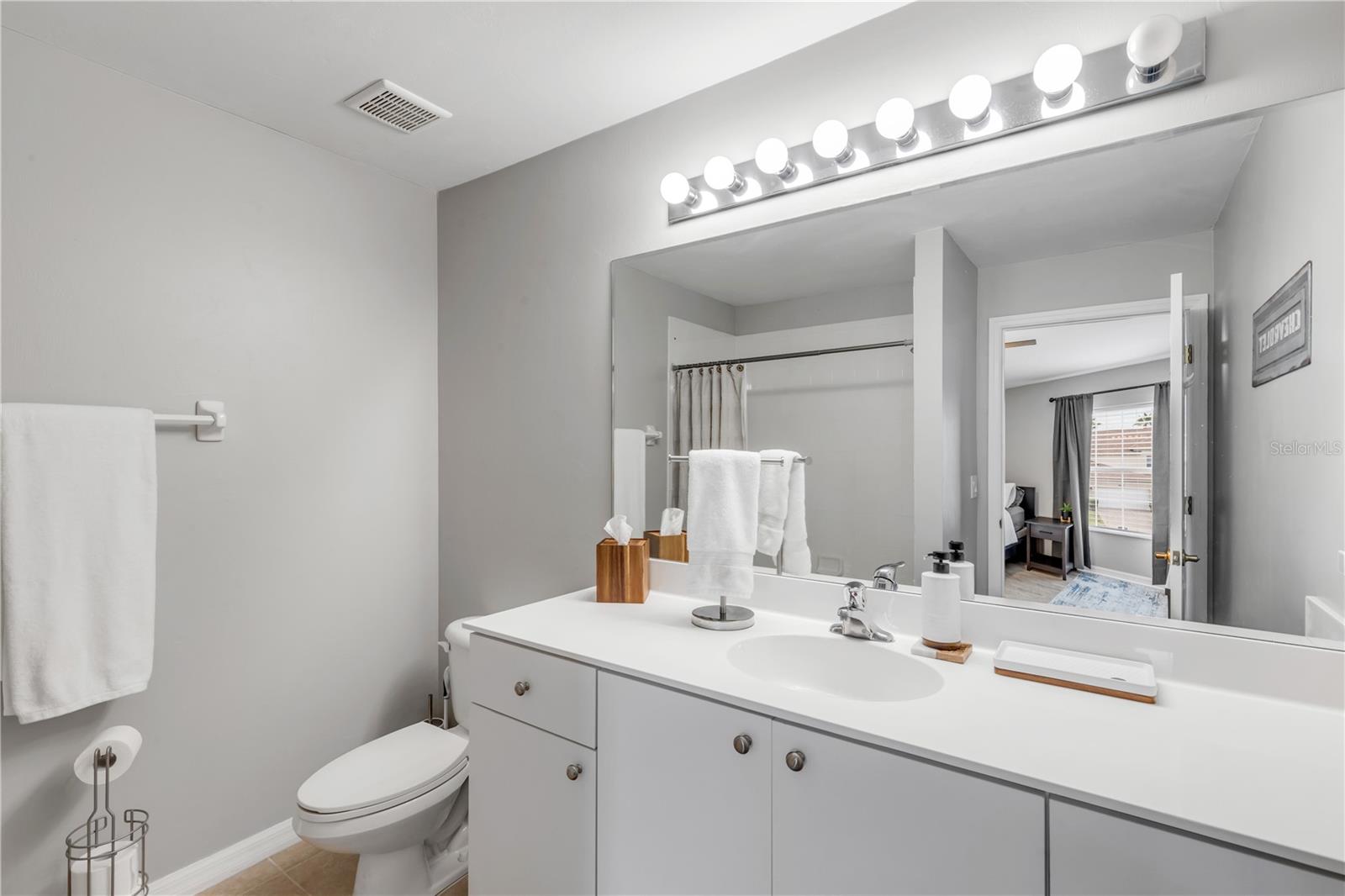 PARKSIDE TOWNHOMES AT VENETIAN BAY - Residential