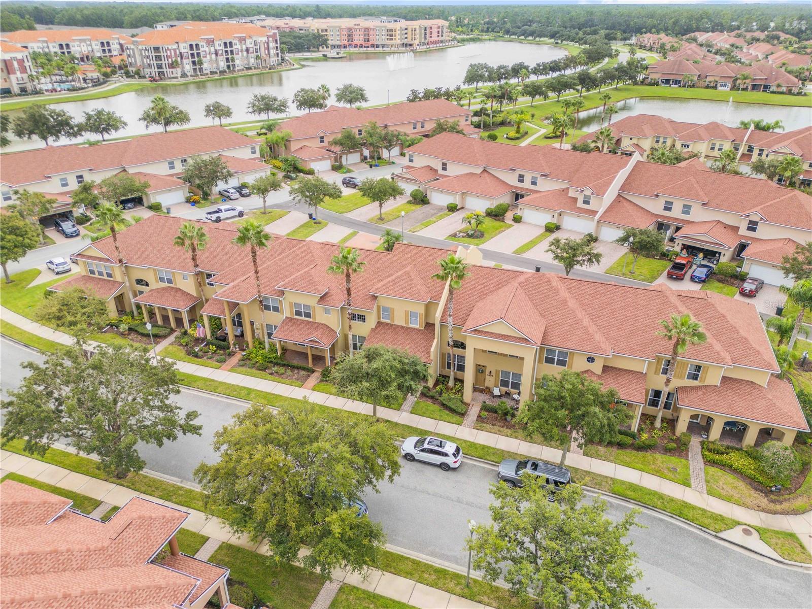 PARKSIDE TOWNHOMES AT VENETIAN BAY - Residential