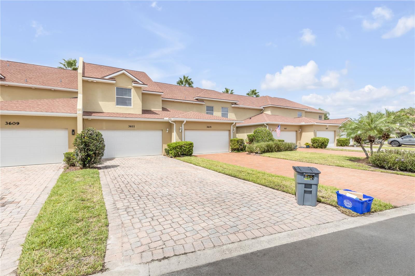 PARKSIDE TOWNHOMES AT VENETIAN BAY - Residential