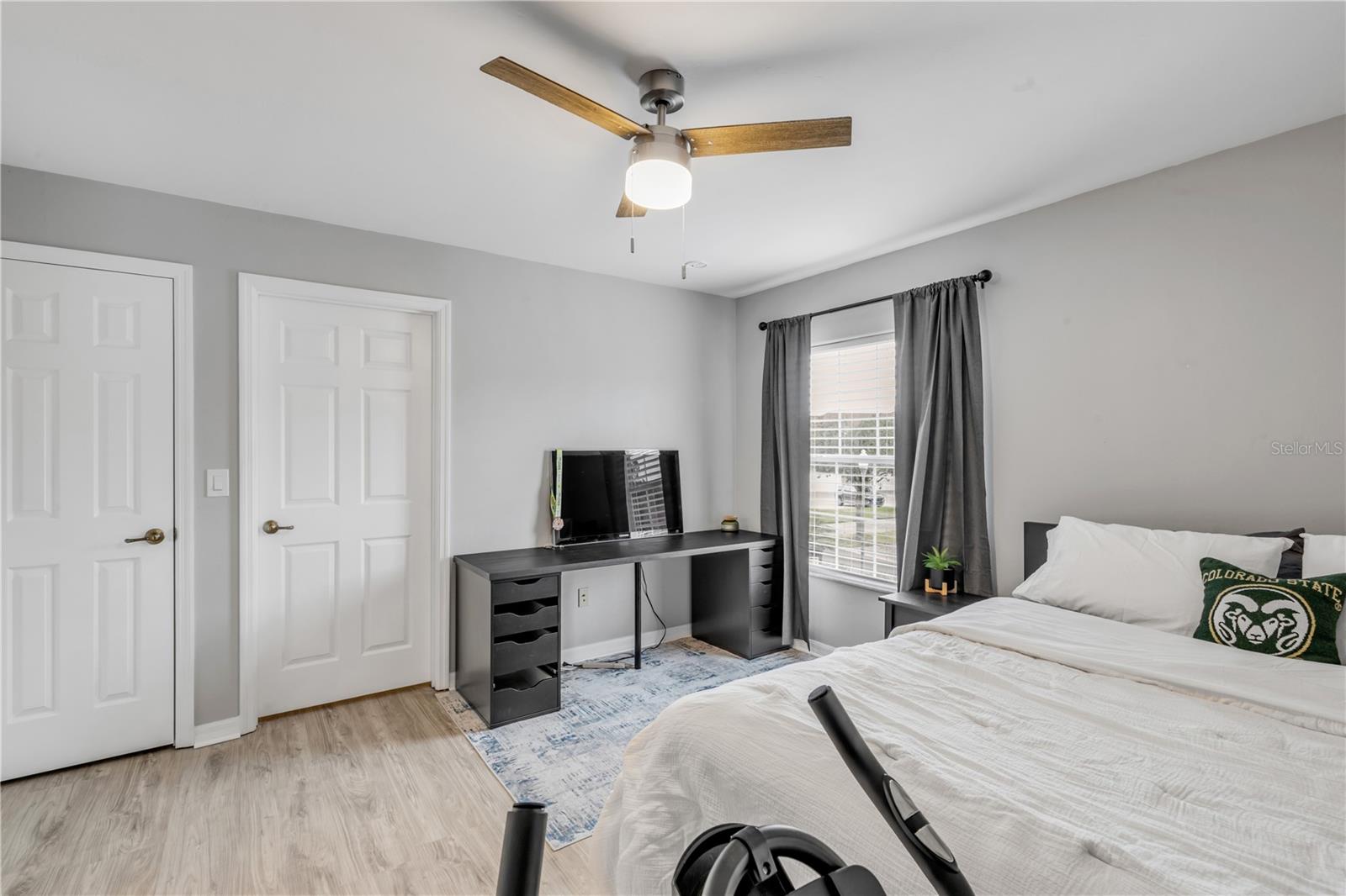 PARKSIDE TOWNHOMES AT VENETIAN BAY - Residential