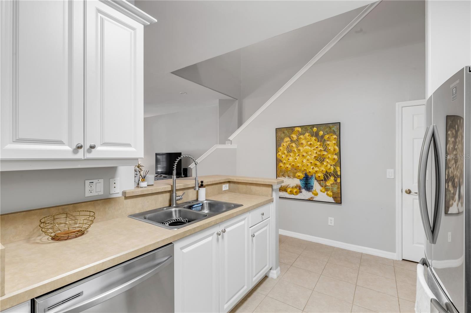 PARKSIDE TOWNHOMES AT VENETIAN BAY - Residential