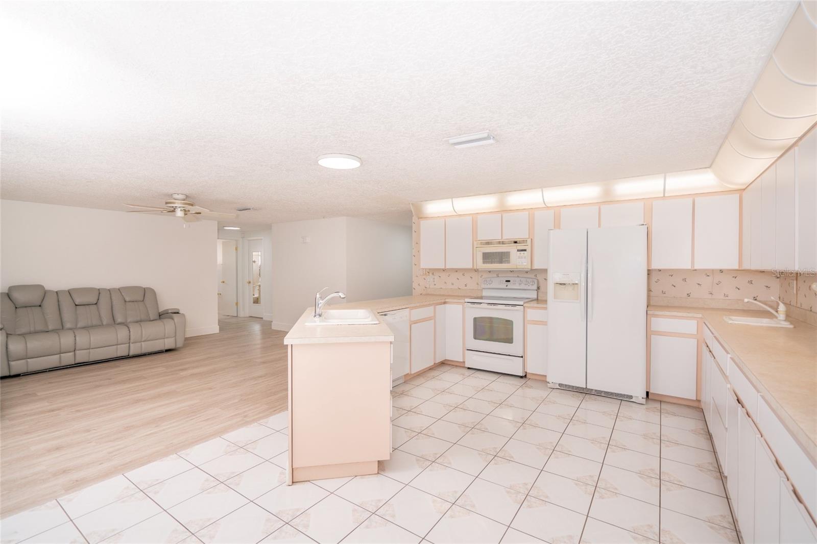 TOWNN COUNTRY PARK UNIT 28 - Residential