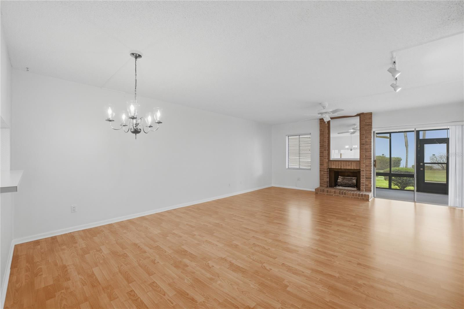 ESCONDIDO SEC 6 - Residential