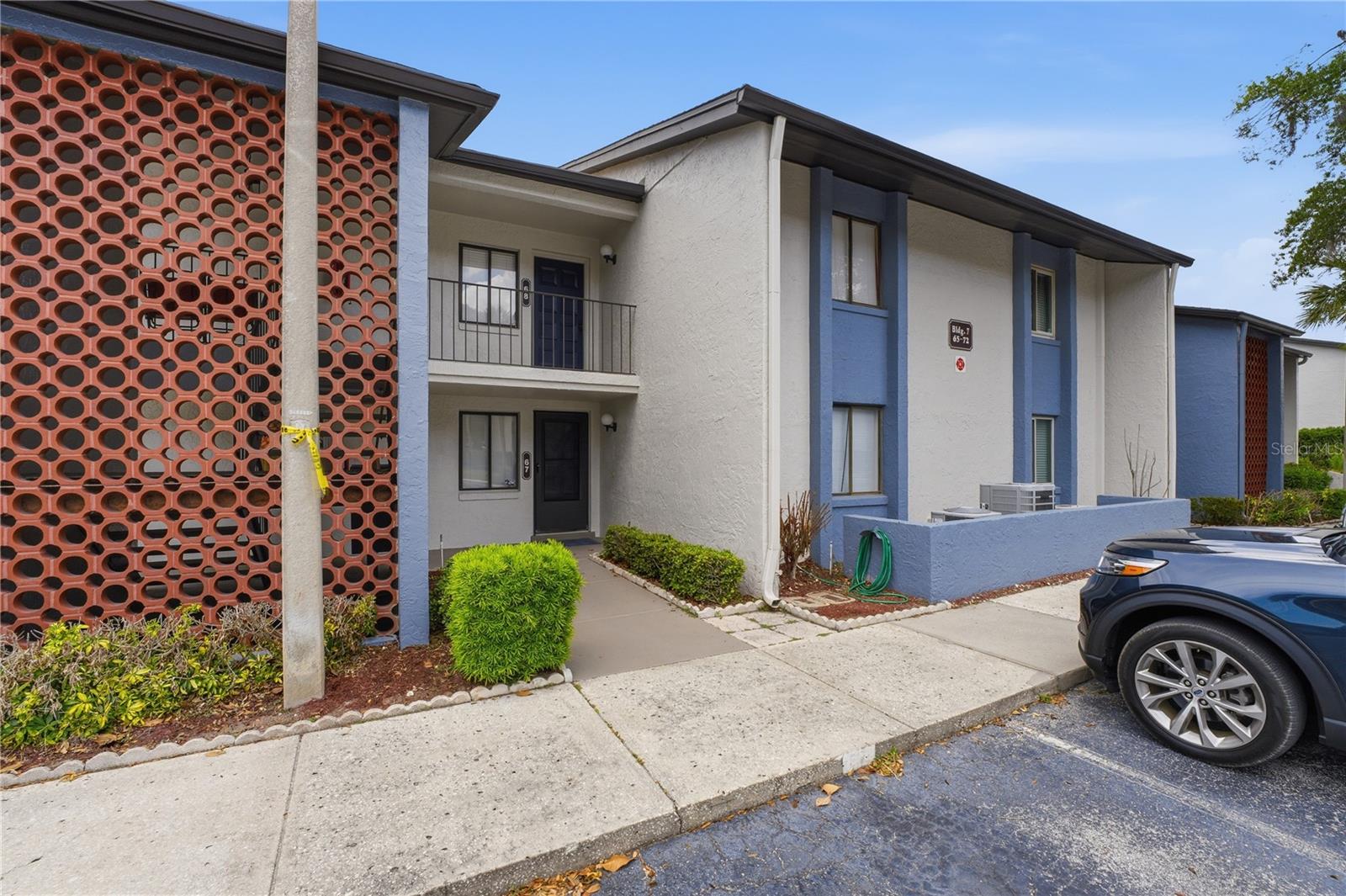 7 ESCONDIDO CIRCLE 67