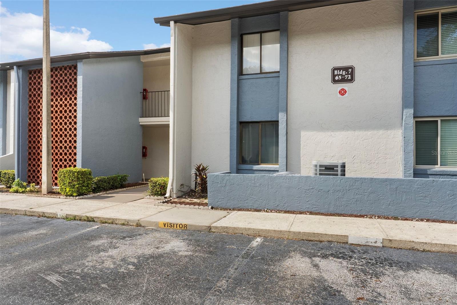 7 ESCONDIDO CIRCLE 67