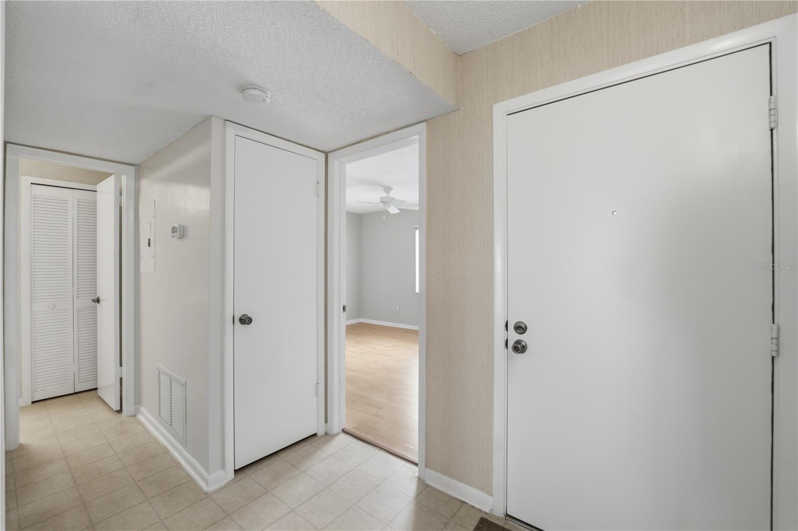 ESCONDIDO SEC 6 - Residential