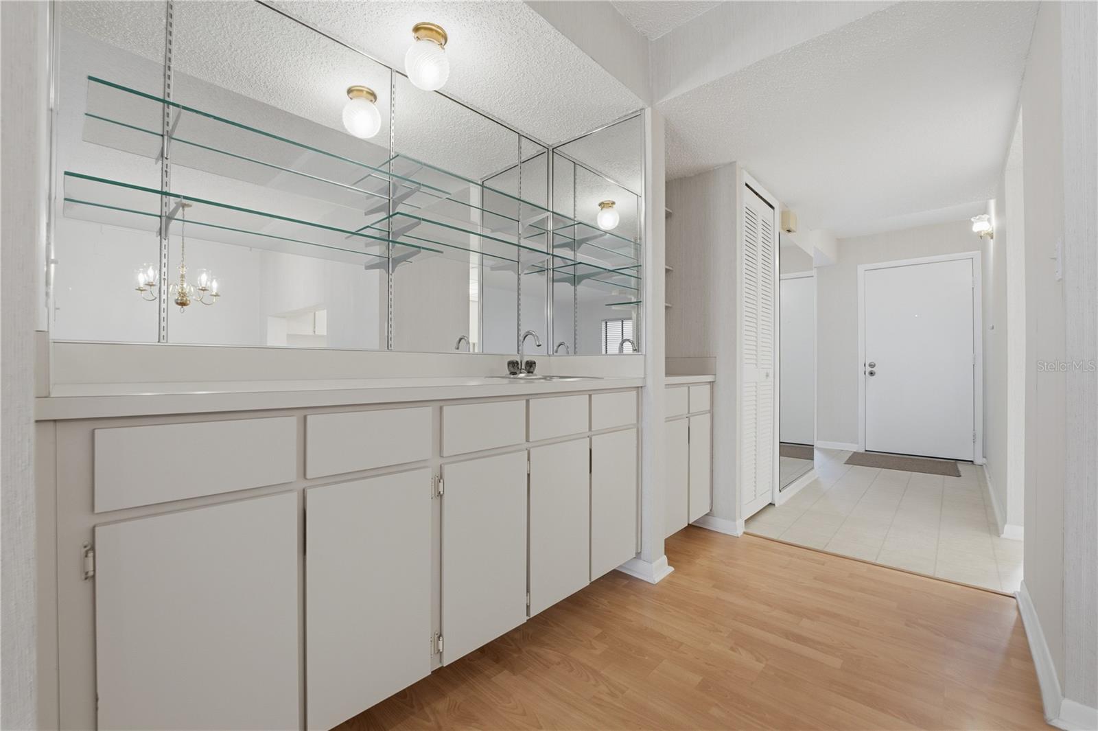 ESCONDIDO SEC 6 - Residential