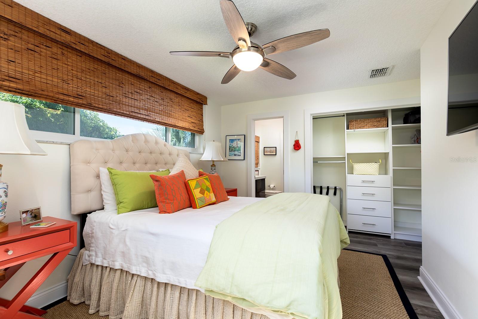 EATON PARK - Residential