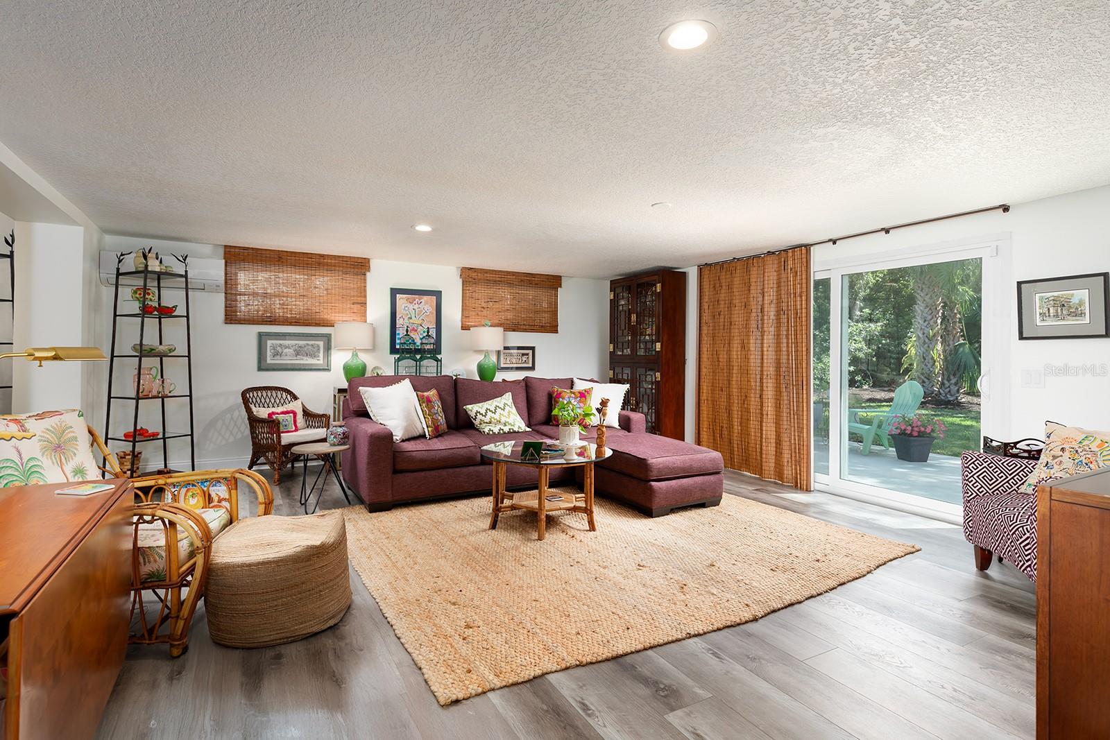 EATON PARK - Residential