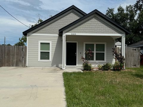 2453 SIPES AVENUE SANFORD FL 32771