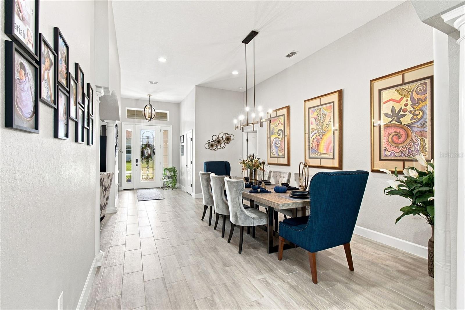 1072 WOODLAND OAKS DRIVE