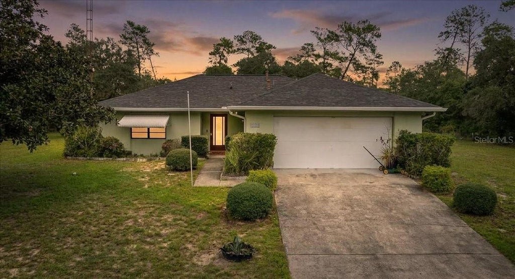 Photo of 17371 SW 26th Terrace Road, Ocala, FL 34473 (MLS # OM731037)