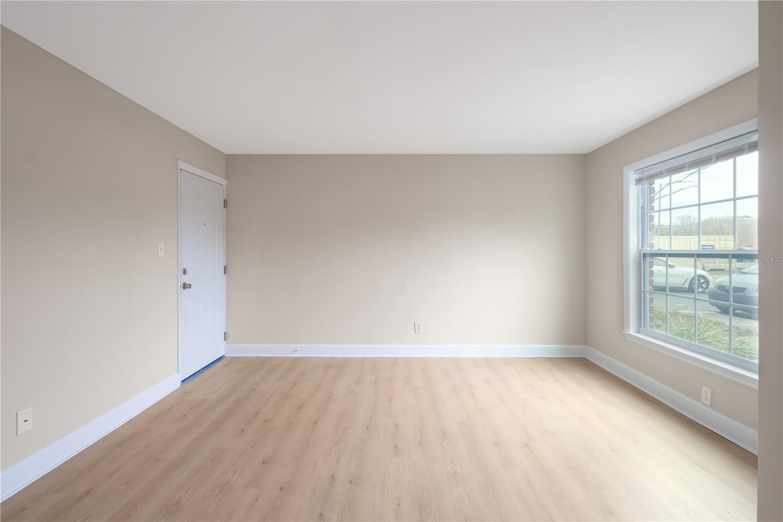 JAMESTOWN CONDO - Residential