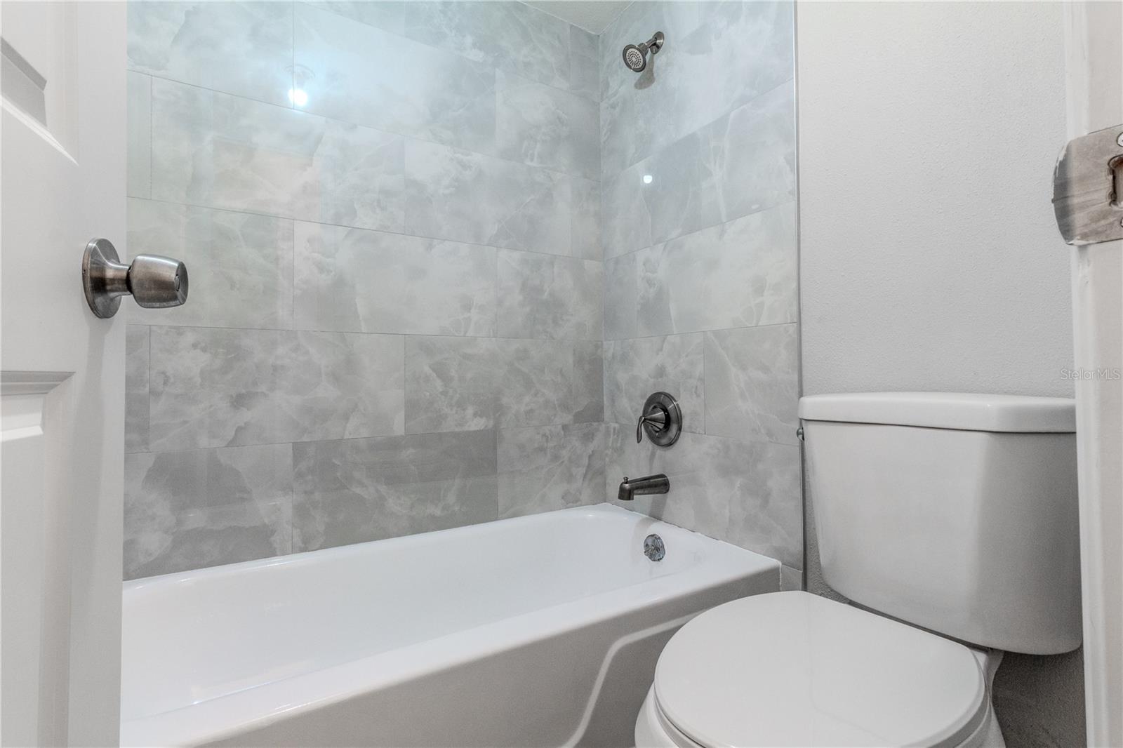 JAMESTOWN CONDO - Residential