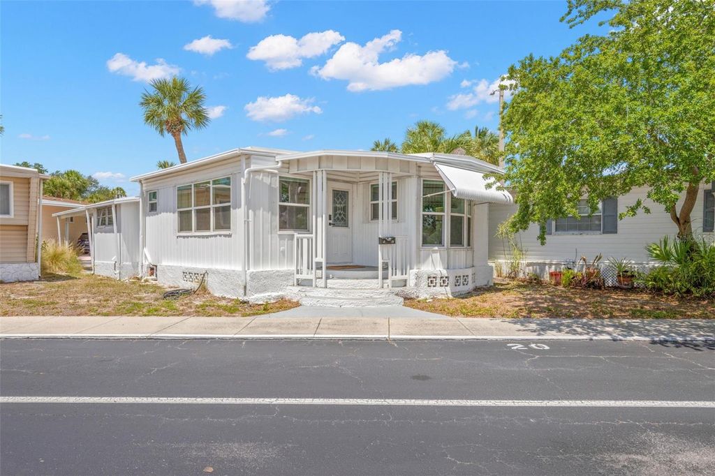 Photo of 4851 W Gandy Boulevard #B7L20, Tampa, FL 33611 (MLS # TB8511435)