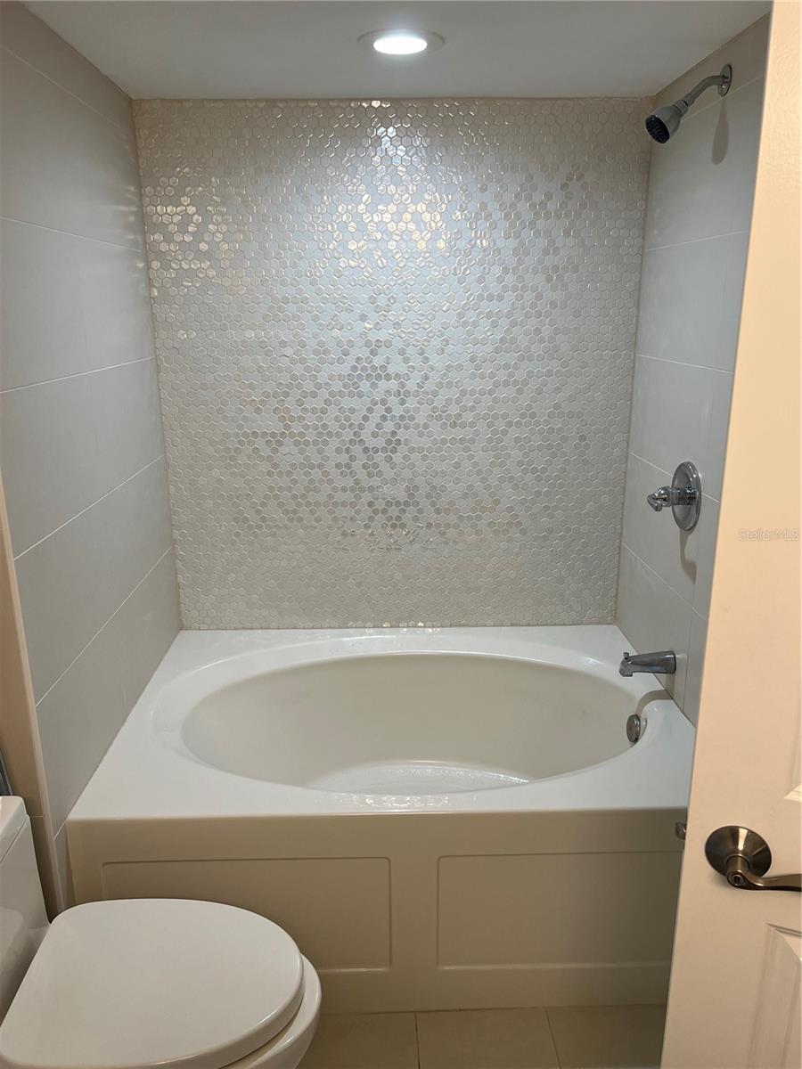 BAHIA VISTA - Residential Lease