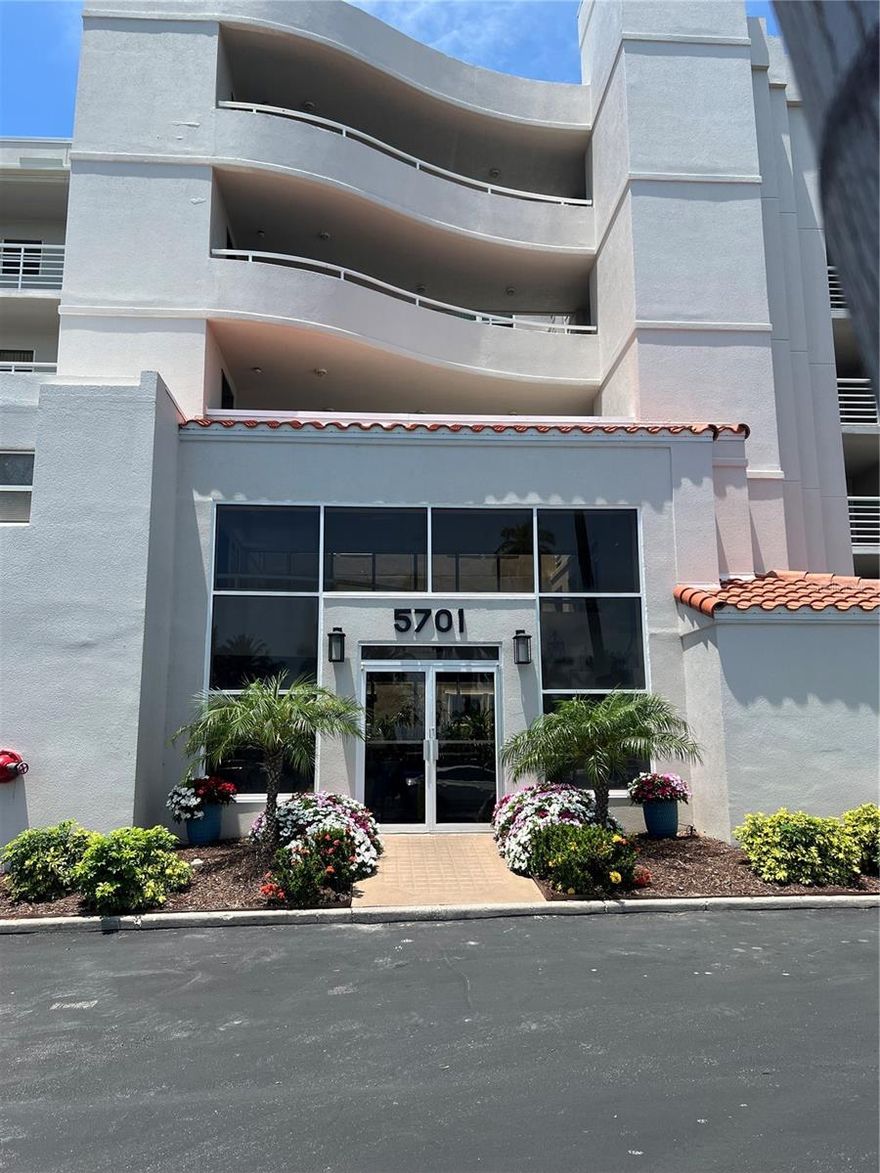 Welcome to paradise at this beautiful unfurnished 2 bedroom, 2 bathroom property. It has been updated in the bathrooms, floors, kitchen and it has amazing views of the water. Enjoy breathtaking sunsets from your balcony, bedroom or the living room.
