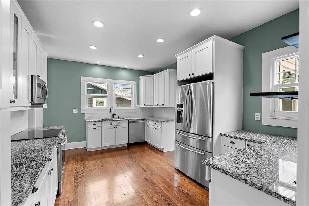 Photo of 134 22nd Avenue N, St Petersburg, FL 33704 (MLS # TB8483507)