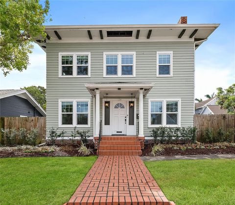 Photo of 134 22nd Avenue N, St Petersburg, FL 33704 (MLS # TB8483507)