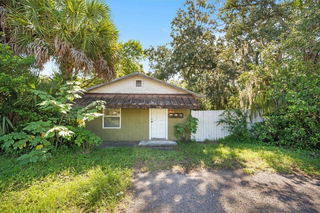 Photo of 6915 N 40th Street, Tampa, FL 33604 (MLS # TB8424249)