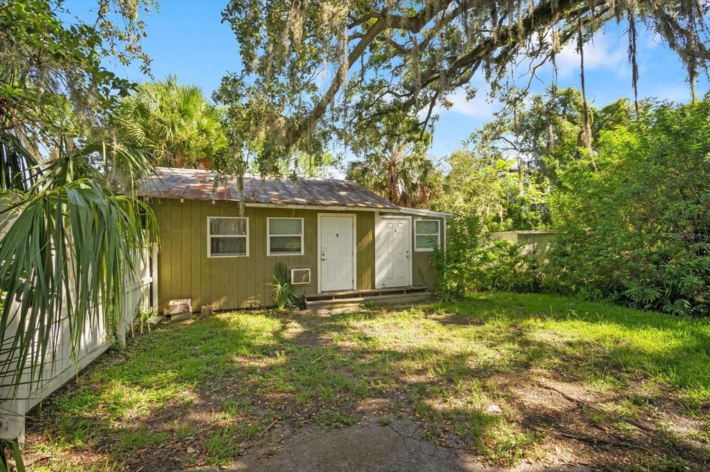 Photo of 6915 N 40th Street, Tampa, FL 33604 (MLS # TB8424249)