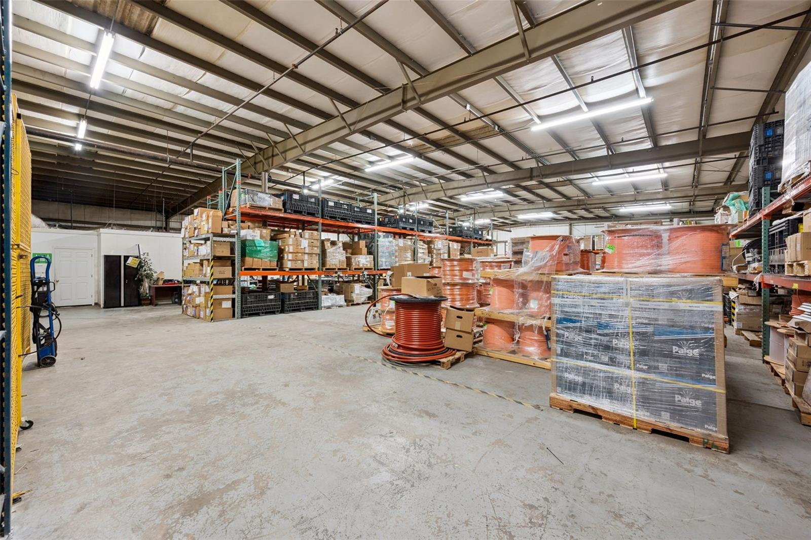 PARKWAY DISTIBUTION CENTER CONDO PH 02 - Commercial Sale