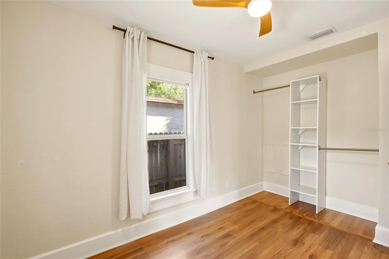 SHADOW LAWN - Residential